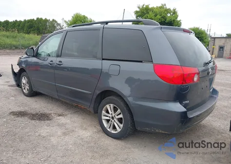 2010 Toyota Sienna Le z USA, uszkodzony, nr VIN 5TDKK4CC6AS298083